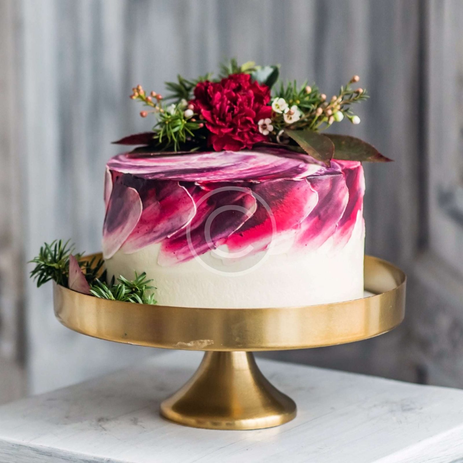 Flower-decorated cake Wedding cake
